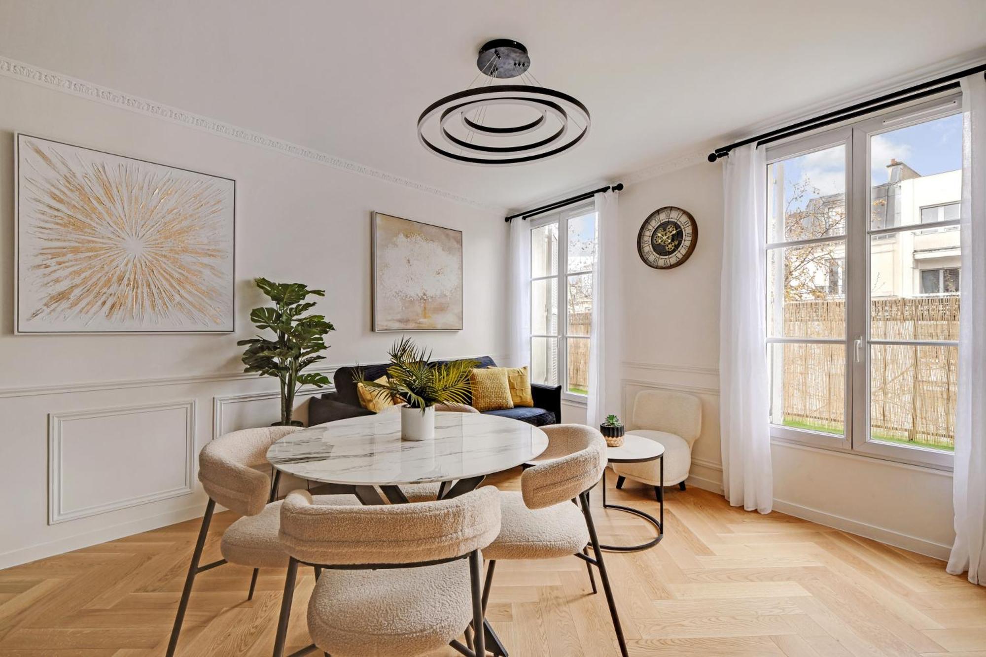Pick A Flat's In Montmartre- Rue Gauthey Paris