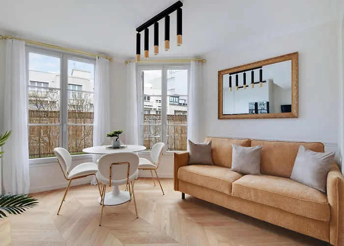 Pick A Flat\'S Apartments In Montmartre- Rue Gauthey