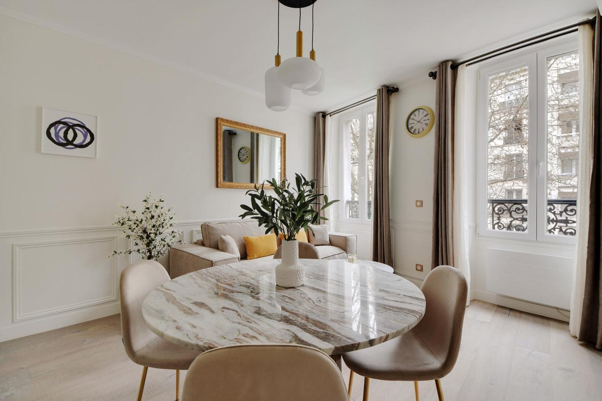 Pick A Flat's In Montmartre- Rue Gauthey Appartement Parijs
