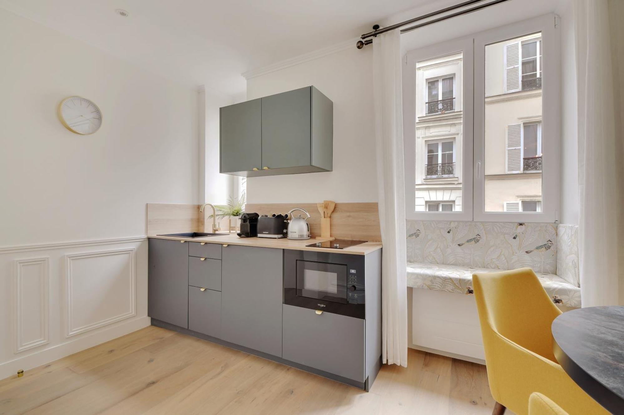 Pick A Flat's In Montmartre- Rue Gauthey Appartement Parijs